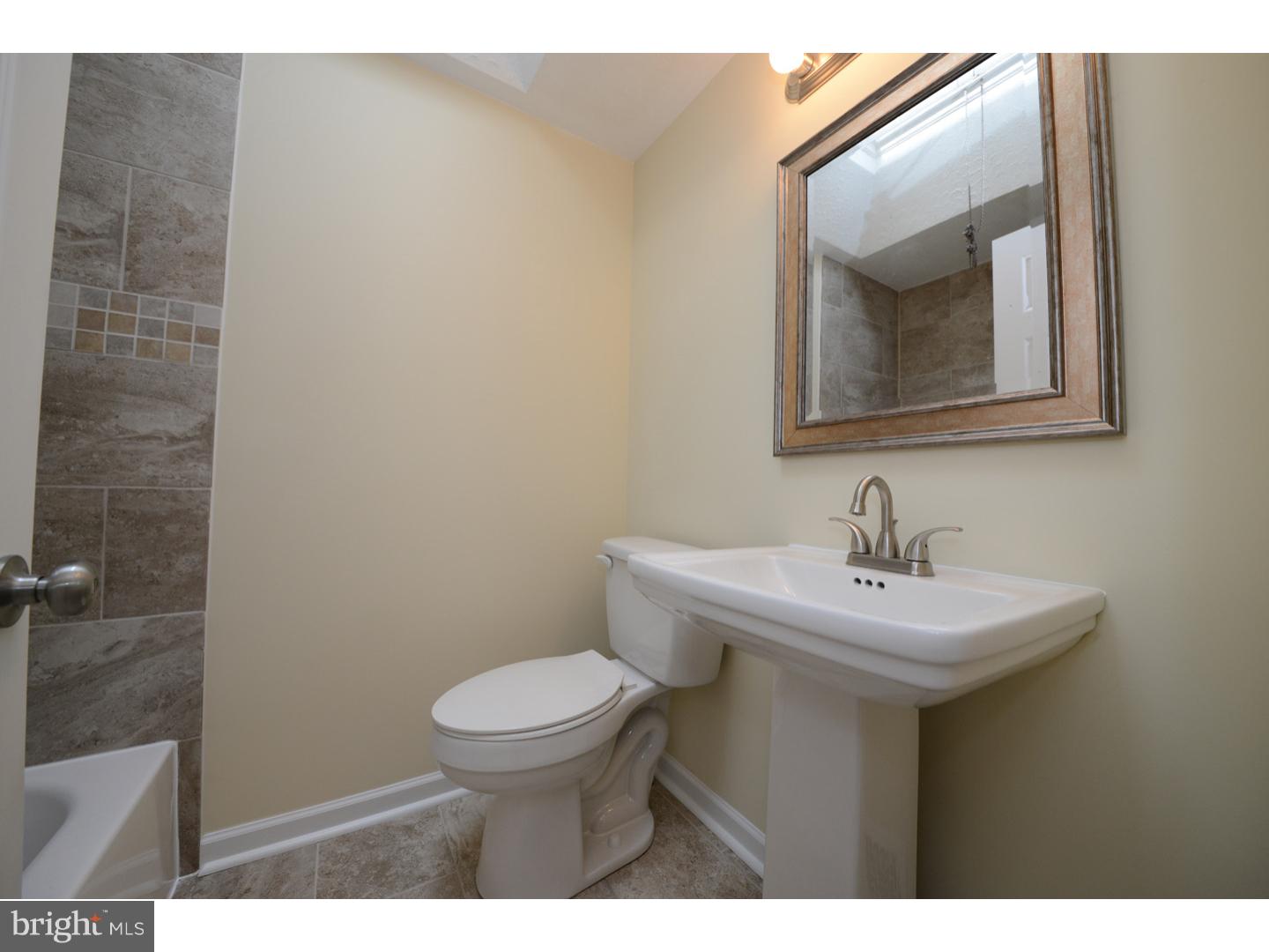 1304 Farrington Road Philadelphia, PA 19151 - Photo 19 of 25 Gallery Image 19