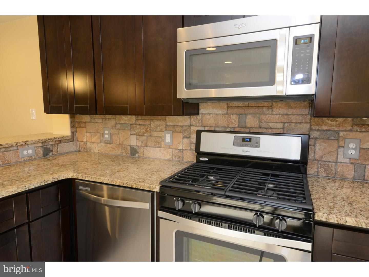 1304 Farrington Road Philadelphia, PA 19151 - Photo 9 of 25 Gallery Image 9