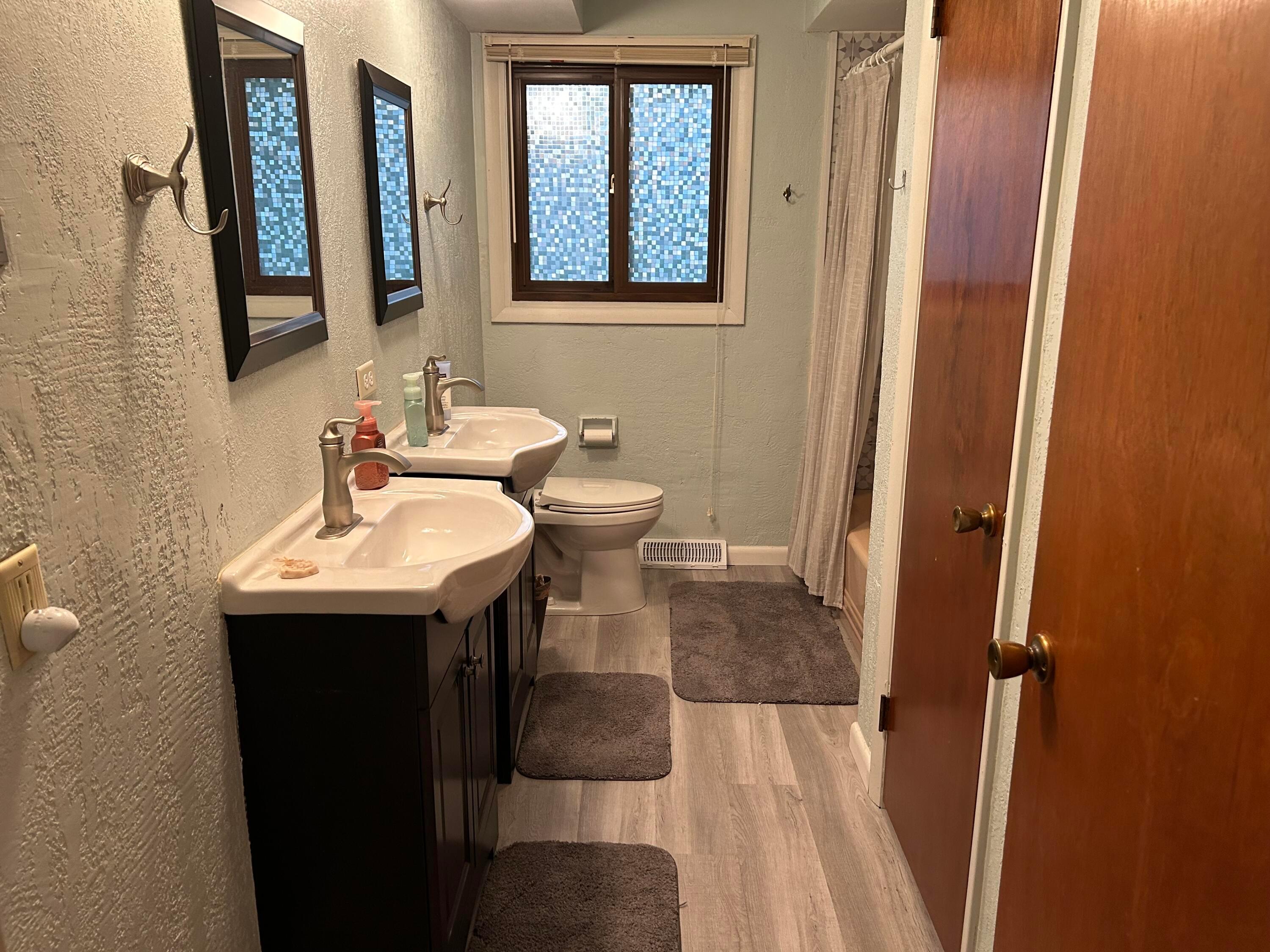 312 South Home Road Mansfield, OH 44906 - Photo 22 of 33 22 Guest Bath