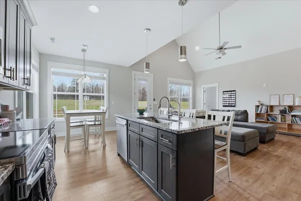 $384,000 | 1637 Smartt Station Road, Morrison, TN 37357