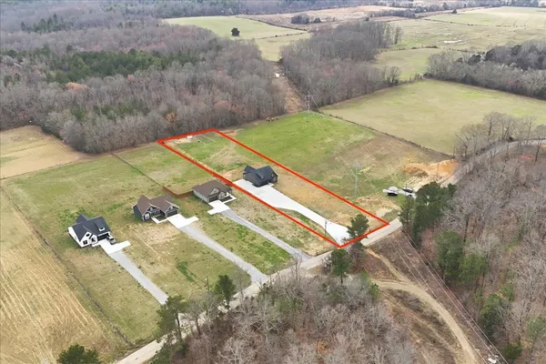 $384,000 | 1637 Smartt Station Road, Morrison, TN 37357