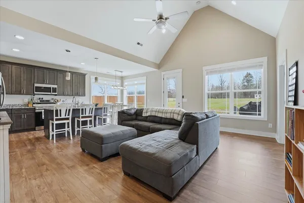 $384,000 | 1637 Smartt Station Road, Morrison, TN 37357