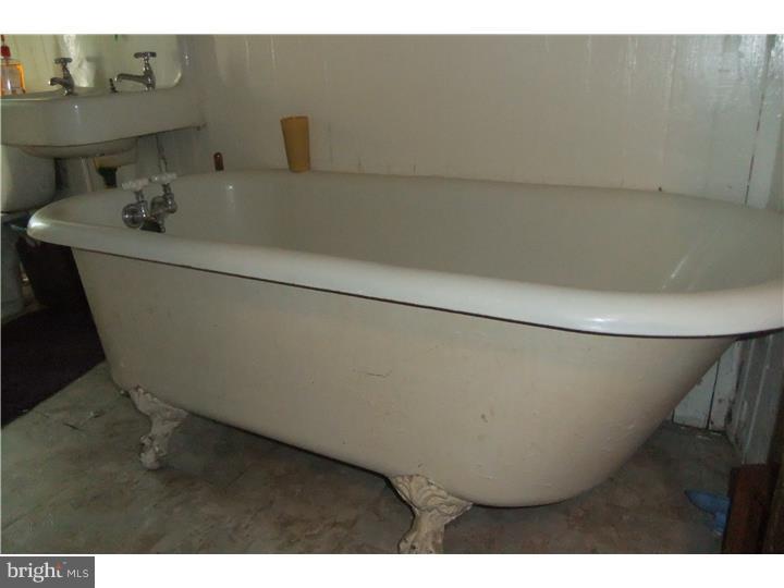 1207 Bath Road Bristol, PA 19007 - Photo 18 of 19 Gallery Image 18