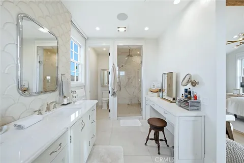 $3,945,000 | 55 59th Place, Long Beach, CA 90803