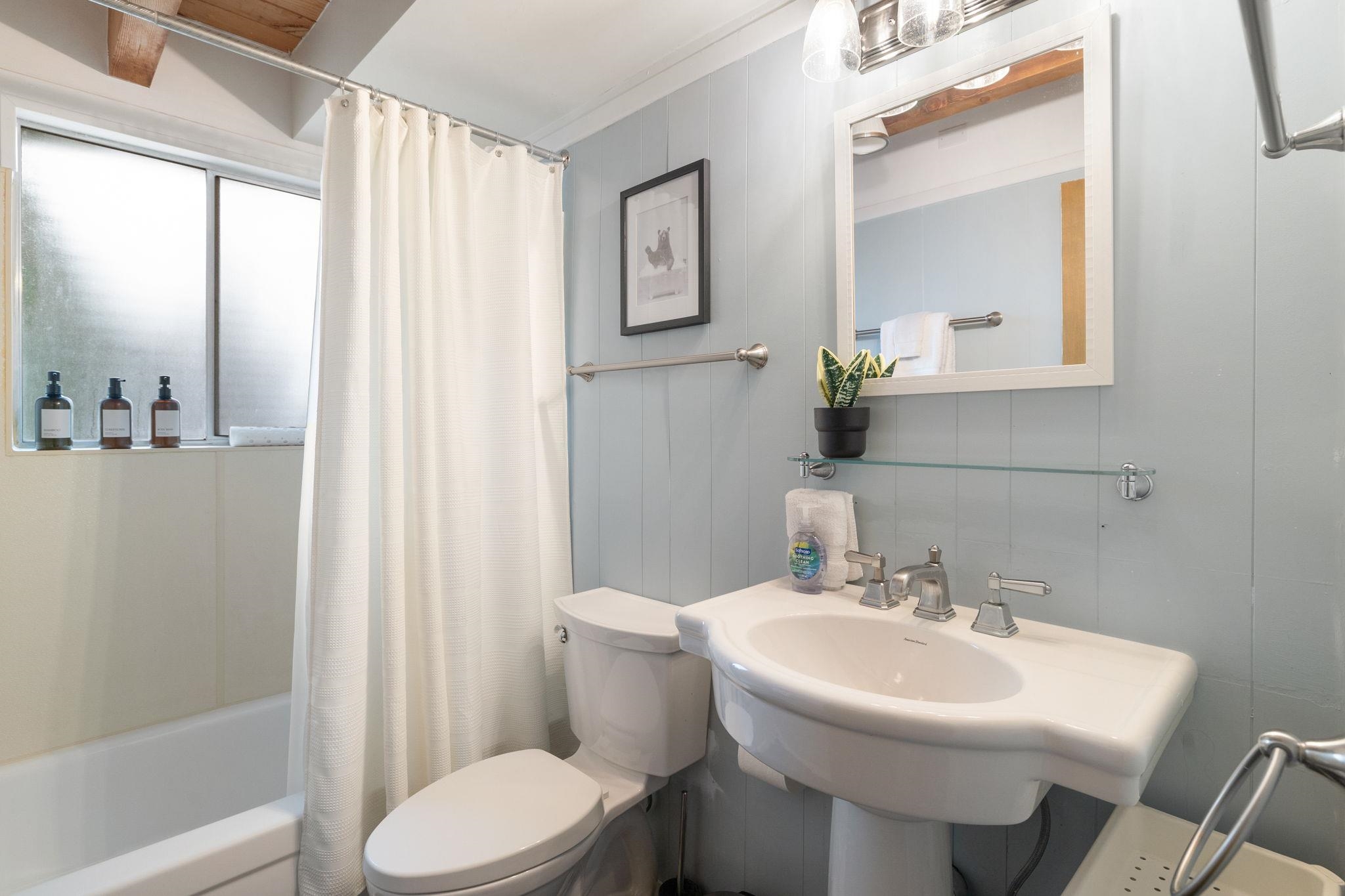 576 Granite Road Carnelian Bay, CA 96140 - Photo 21 of 28 Lower Hall Bath