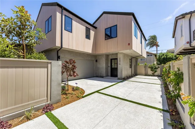 $2,300,000 | 2206 Gates Avenue, Unit B, Redondo Beach, CA 90278
