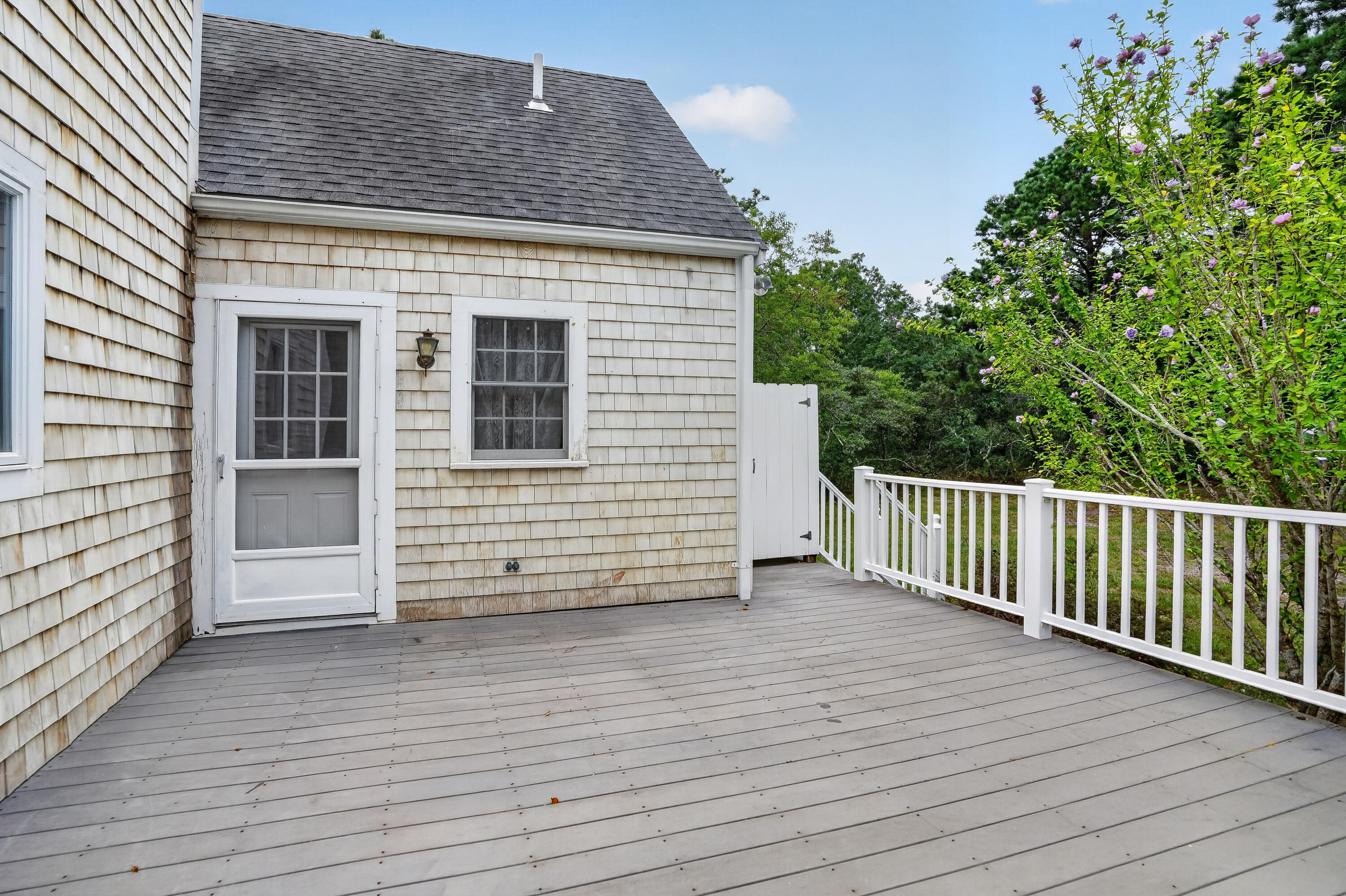 9 Marthas Road Edgartown, MA 02539 - Photo 15 of 26 14