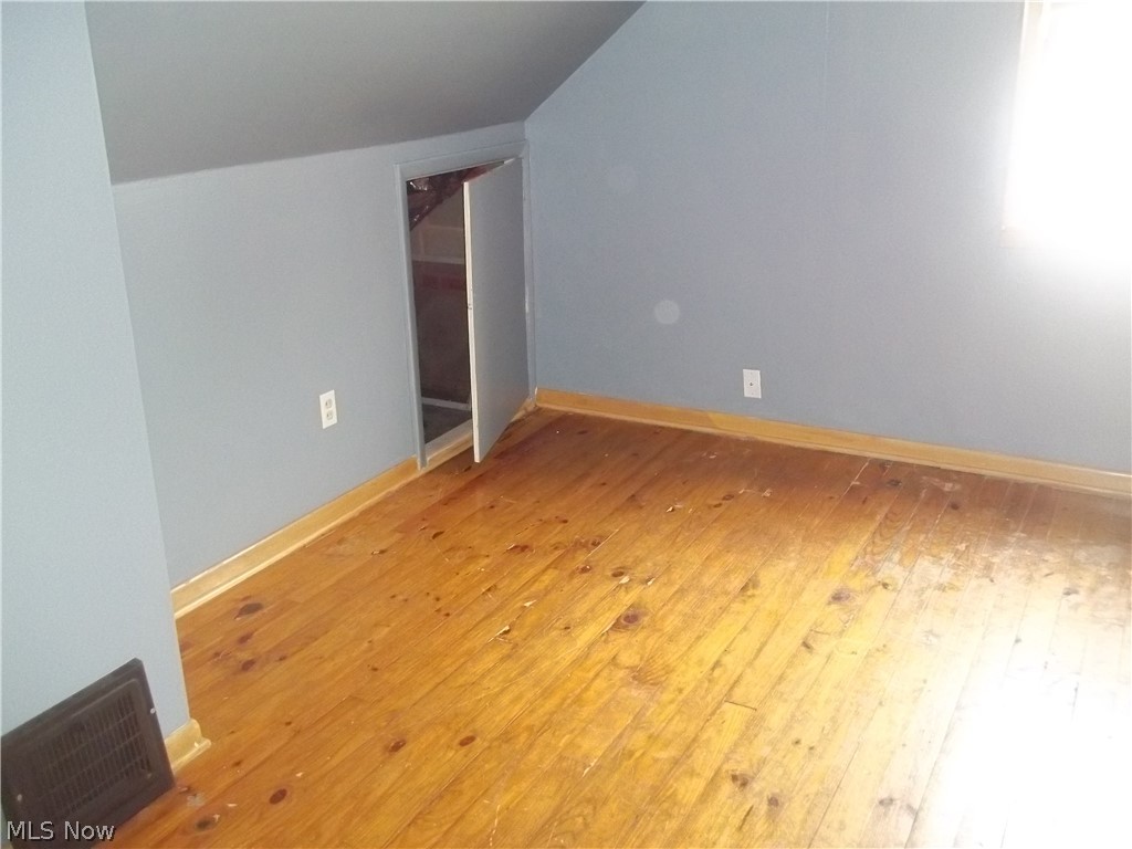 8103 Snow Road Parma, OH 44129 - Photo 11 of 16
