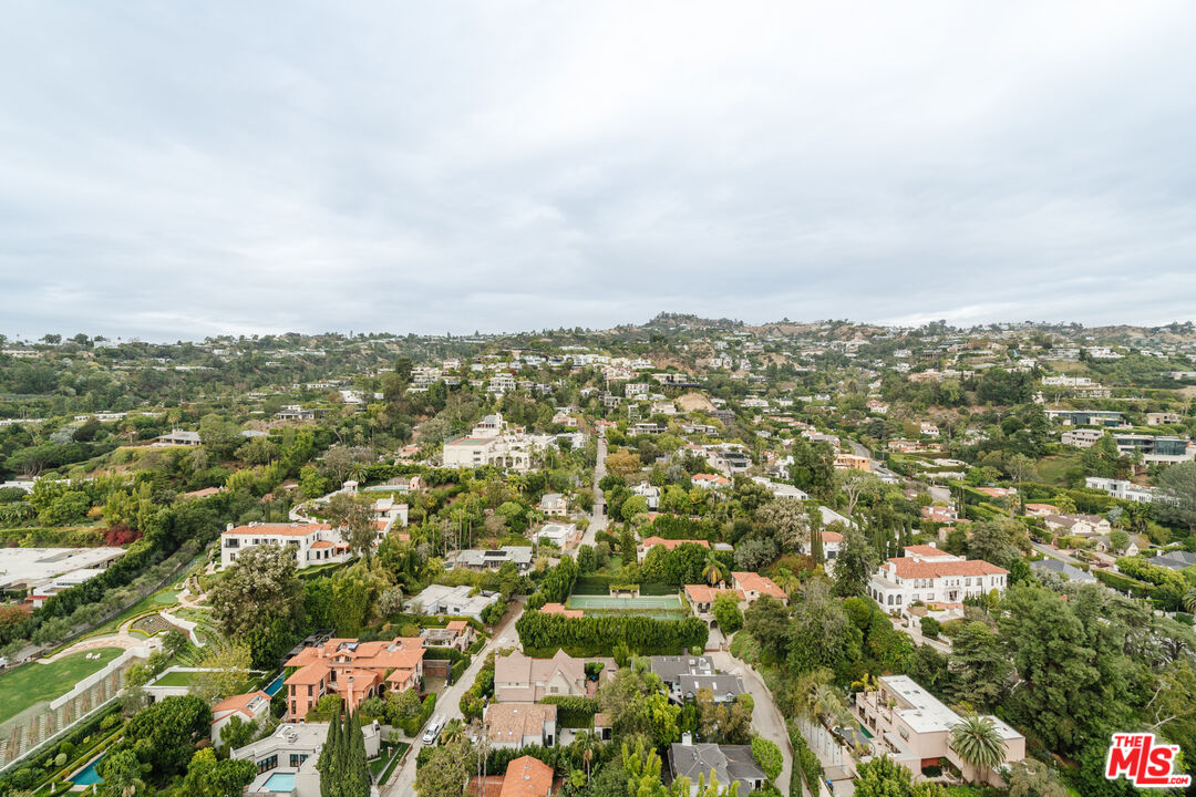 9255 Doheny Road, Unit 2603 West Hollywood, CA 90069 - Photo 9 of 17 an aerial view of multiple house
