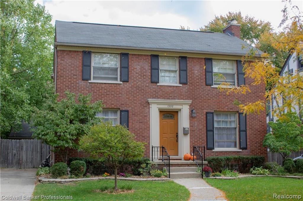 1352 Bishop Road Grosse Pointe Park, MI 48230 - Photo 1 of 27