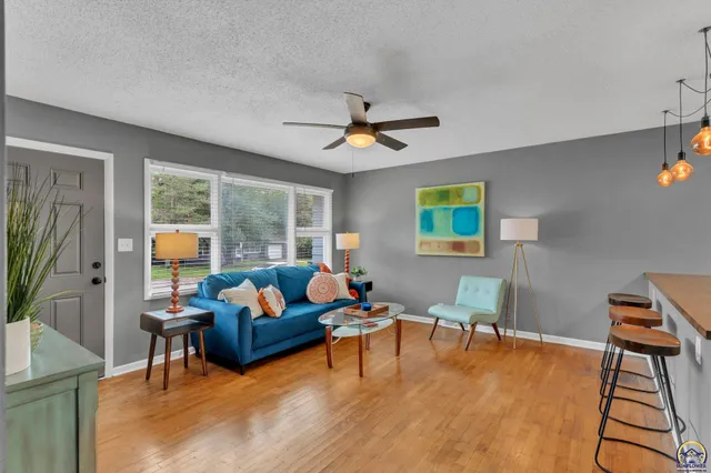 $274,500 | 1620 West 20th Terrace, Lawrence, KS 66046