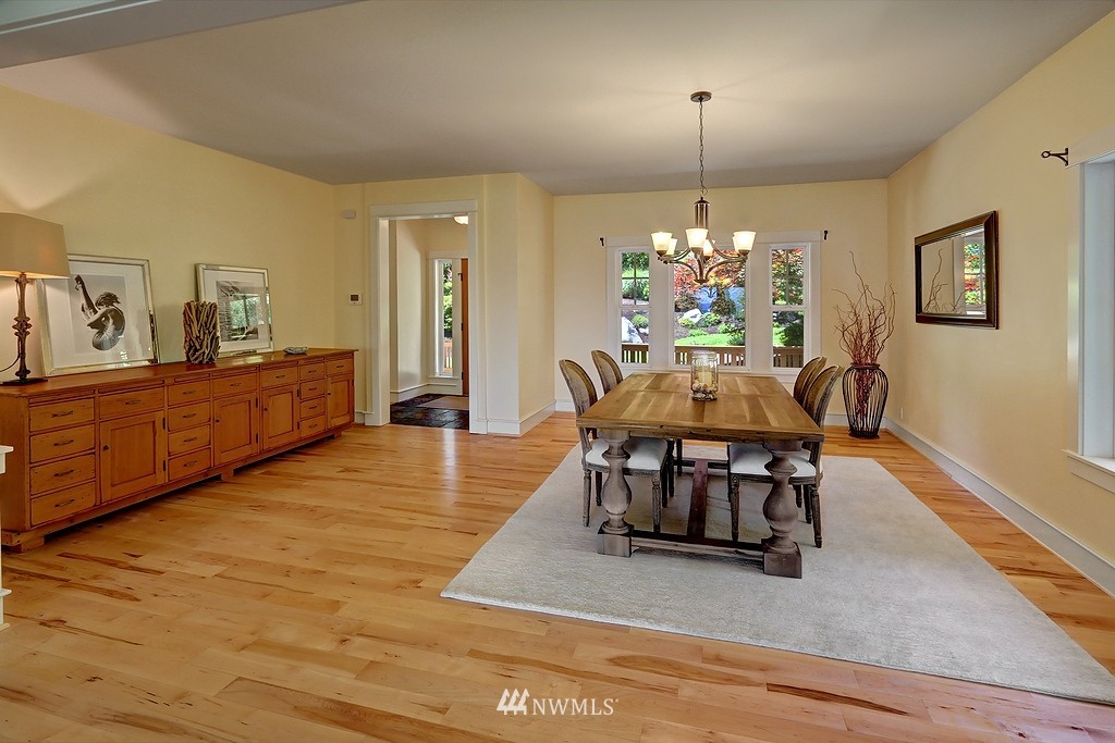 16684 Agate Point Road Northeast Bainbridge Island, WA 98110 - Photo 14 of 25 Gallery Image 14