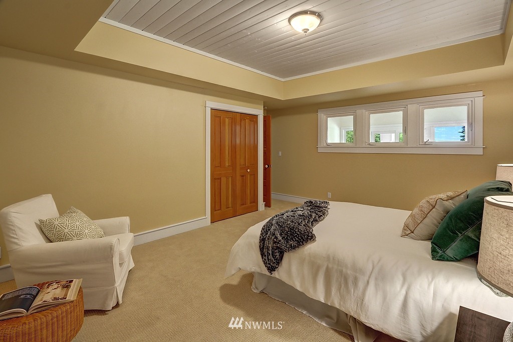 16684 Agate Point Road Northeast Bainbridge Island, WA 98110 - Photo 22 of 25 Gallery Image 22