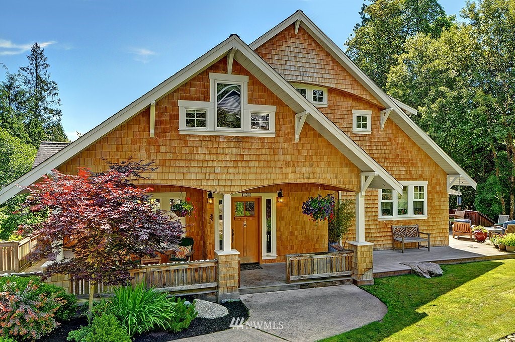 16684 Agate Point Road Northeast Bainbridge Island, WA 98110 - Photo 4 of 25 Gallery Image 4