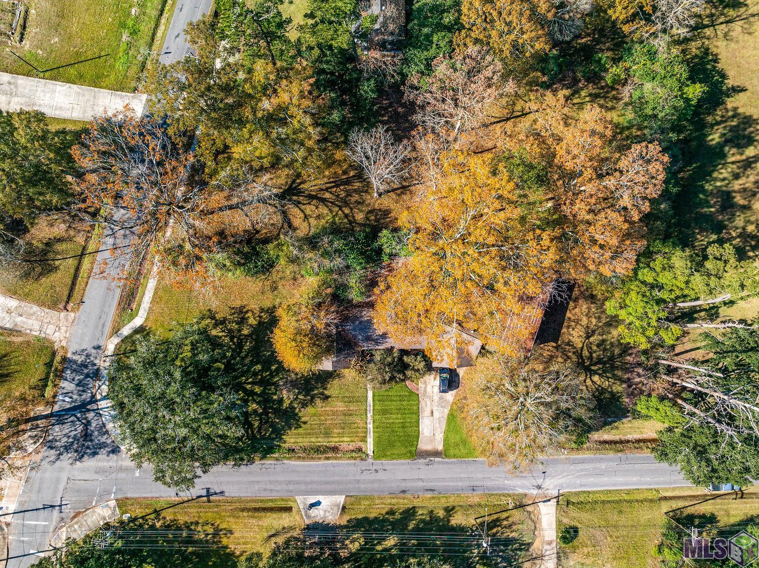 5034 Floynell Drive Baton Rouge, LA 70809 - Photo 3 of 12