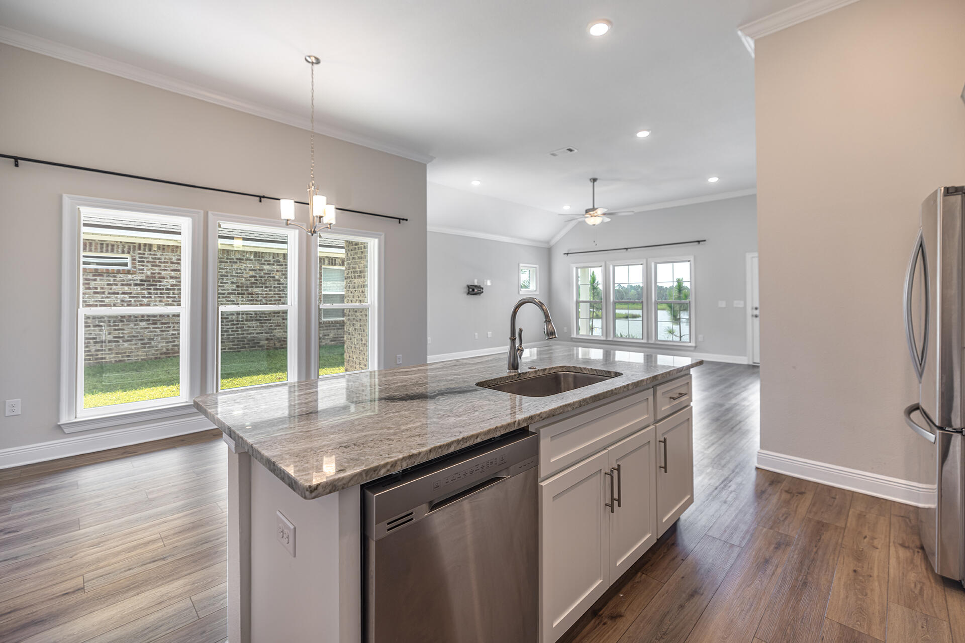 8959 Eureka Street Milton, FL 32583 - Photo 13 of 33 21