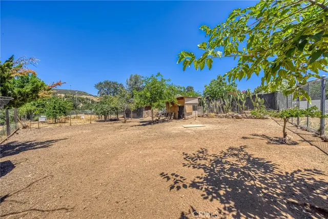 $305,000 | 16374 35th Avenue, Unit 2, Clearlake, CA 95422