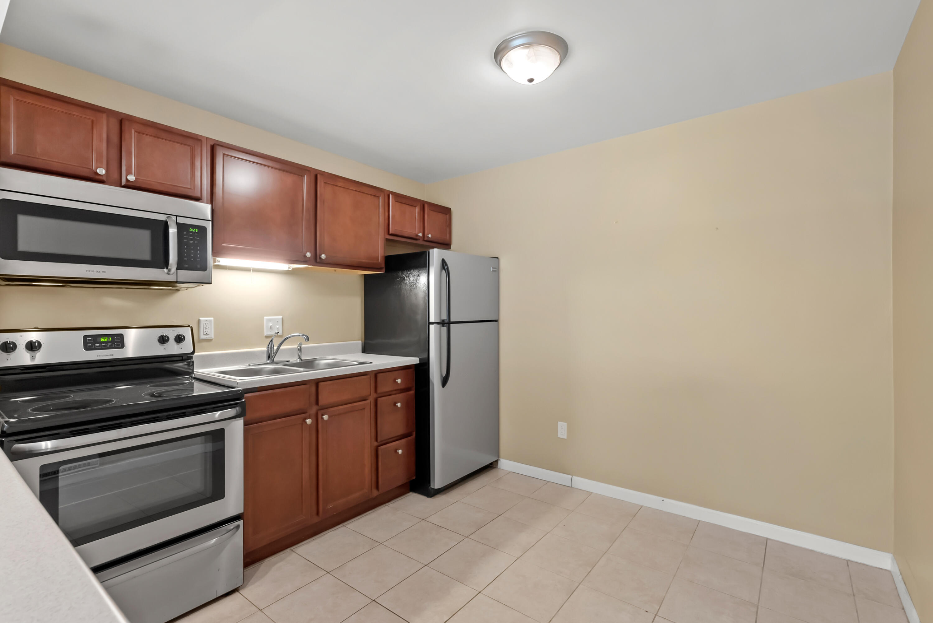 756 West Kilgore Road, Unit 306 Kalamazoo, MI 49008 - Photo 10 of 24 Kilgore Rd W 756 Unit 306 Kalamazoo 4900