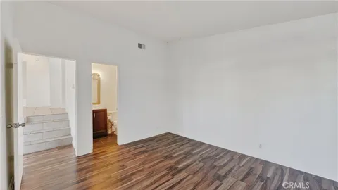 $735,000 | 2600 West Segerstrom Avenue, Unit D, Santa Ana, CA 92704