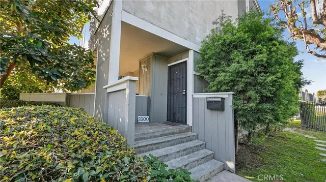 $765,000 | 2600 West Segerstrom Avenue, Unit D, Santa Ana, CA 92704