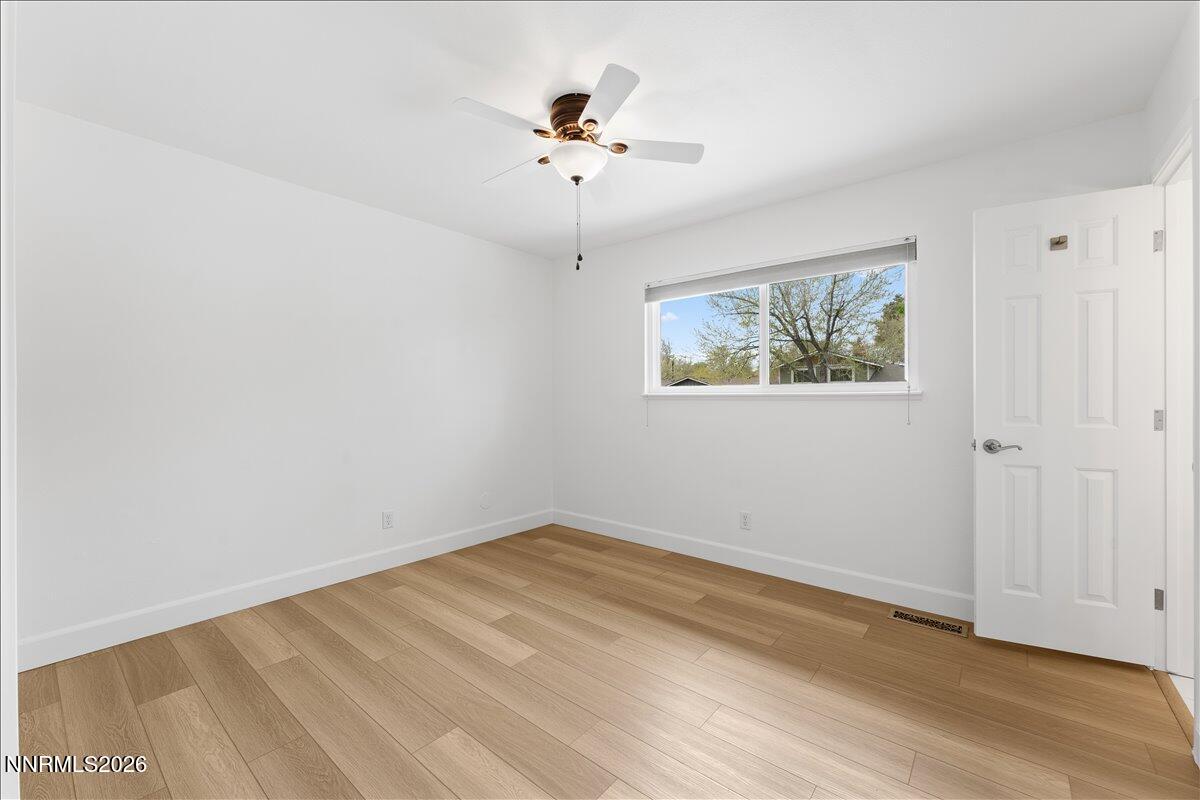 3325 Kings Row Reno, NV 89503 - Photo 13 of 31 17-3325 Kings Row Reno NV 89503 (17 of 4