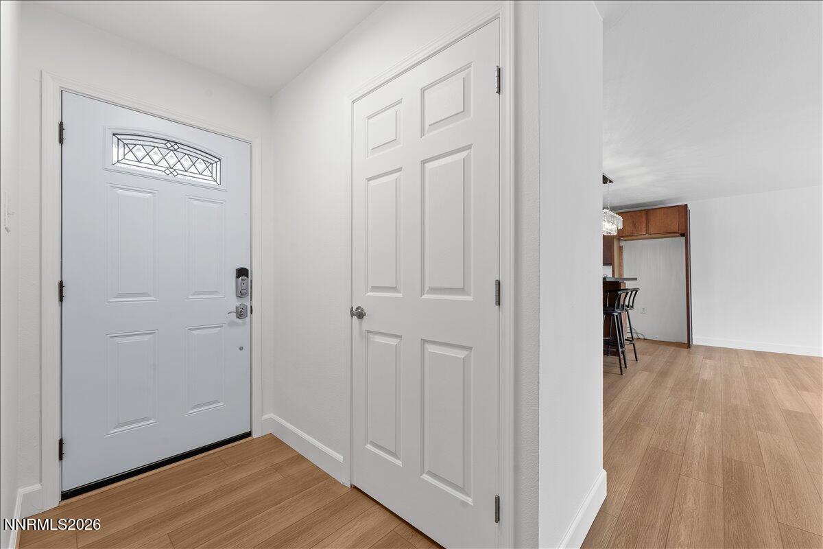 3325 Kings Row Reno, NV 89503 - Photo 4 of 31 04-3325 Kings Row Reno NV 89503 (4 of 40