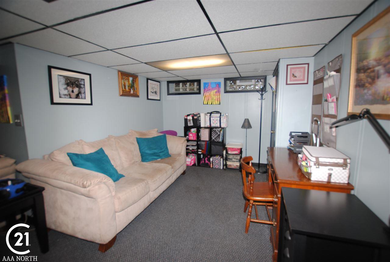 22851 Rausch Avenue Eastpointe, MI 48021 - Photo 20 of 33
