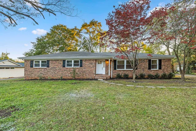 $400,000 | 104 Sunline Place, Spartanburg, SC 29307