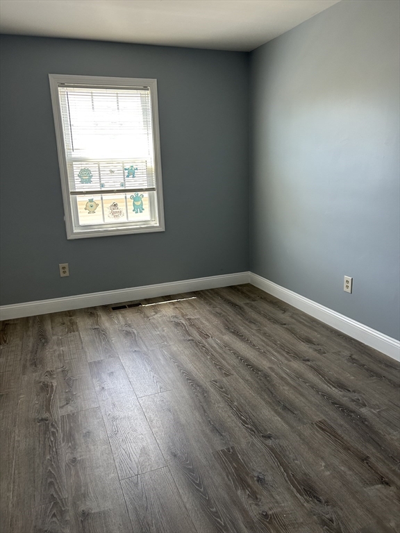 35-37 Pine St Court Springfield, MA 01105 - Photo 8 of 42