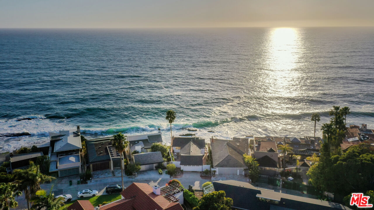 7 Camel Point Drive Laguna Beach, CA 92651 - Photo 2 of 52