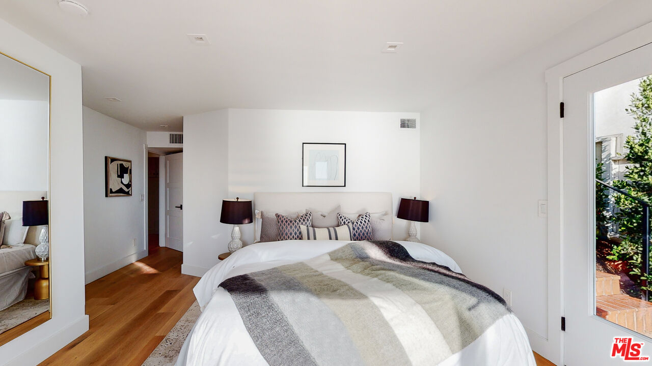 7 Camel Point Drive Laguna Beach, CA 92651 - Photo 22 of 52