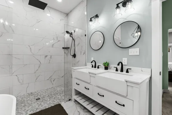 $595,000 | 51534 County Road 673, Lawrence, MI 49064