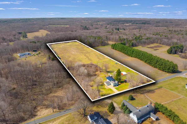 $625,000 | 51534 County Road 673, Lawrence, MI 49064