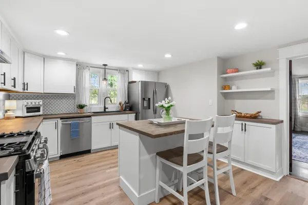 $595,000 | 51534 County Road 673, Lawrence, MI 49064