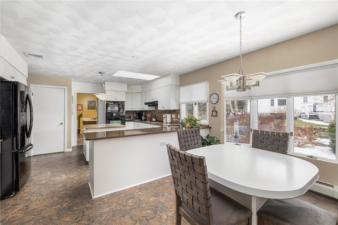 32 Ridge Drive Narragansett, RI 02882 - Photo 11 of 30 Gallery Image 11