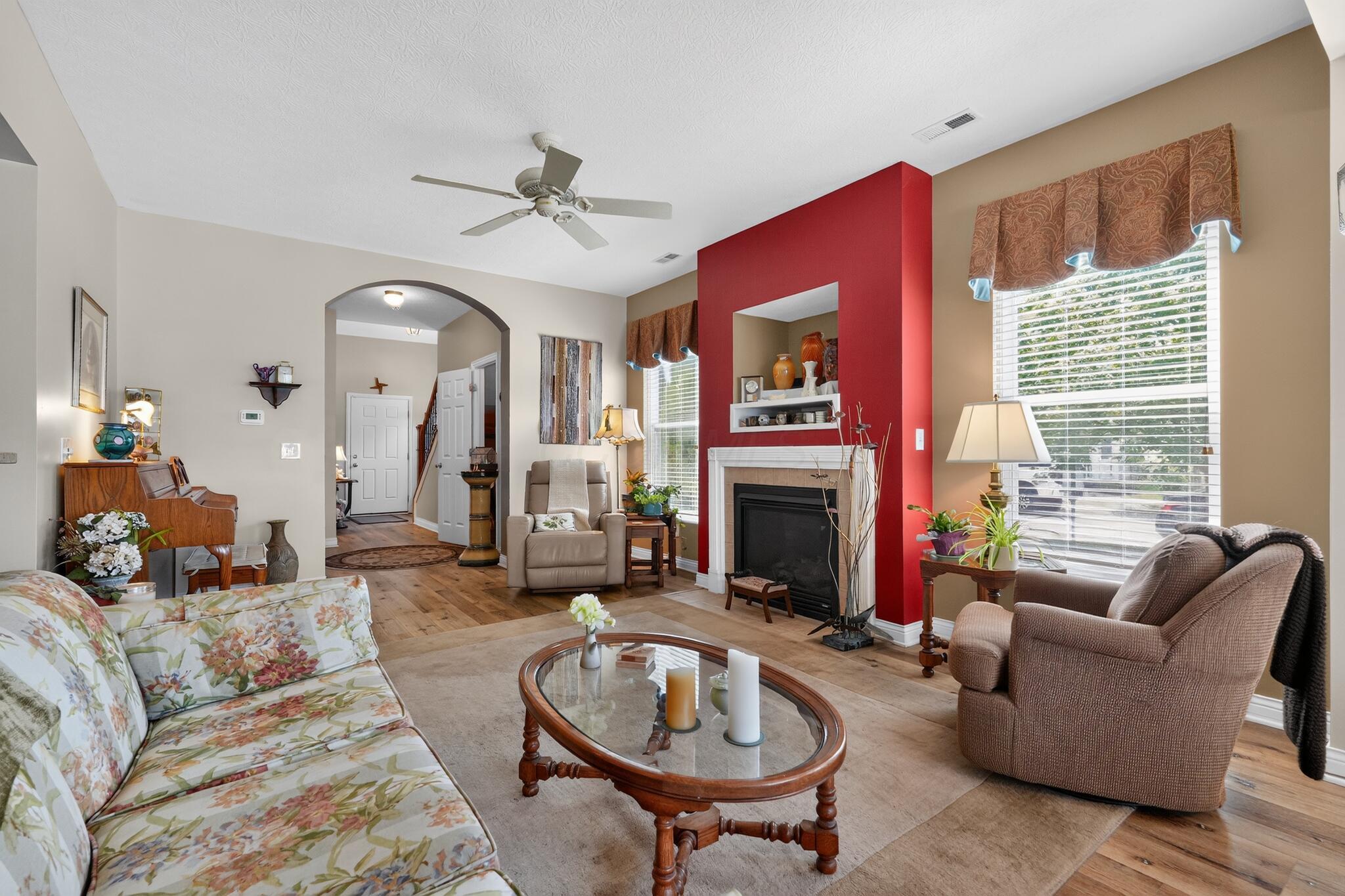 5643 Wexler Road Dublin, OH 43016 - Photo 6 of 23 5643_Wexler_Rd-Living_room-r-13
