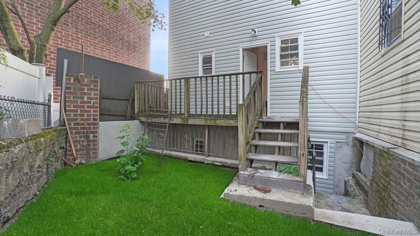 2040 Washington Avenue Bronx, NY 10457 - Photo 19 of 26 View of wooden deck