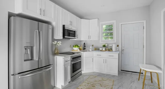 $650,000 | 2040 Washington Avenue | East Tremont