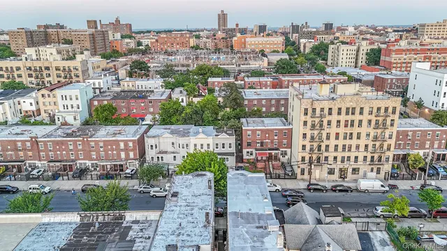 $650,000 | 2040 Washington Avenue | East Tremont