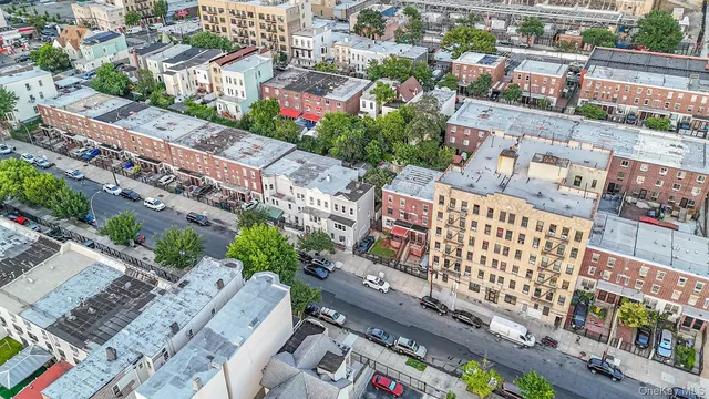 $650,000 | 2040 Washington Avenue | East Tremont