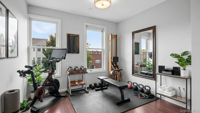 $650,000 | 2040 Washington Avenue | East Tremont