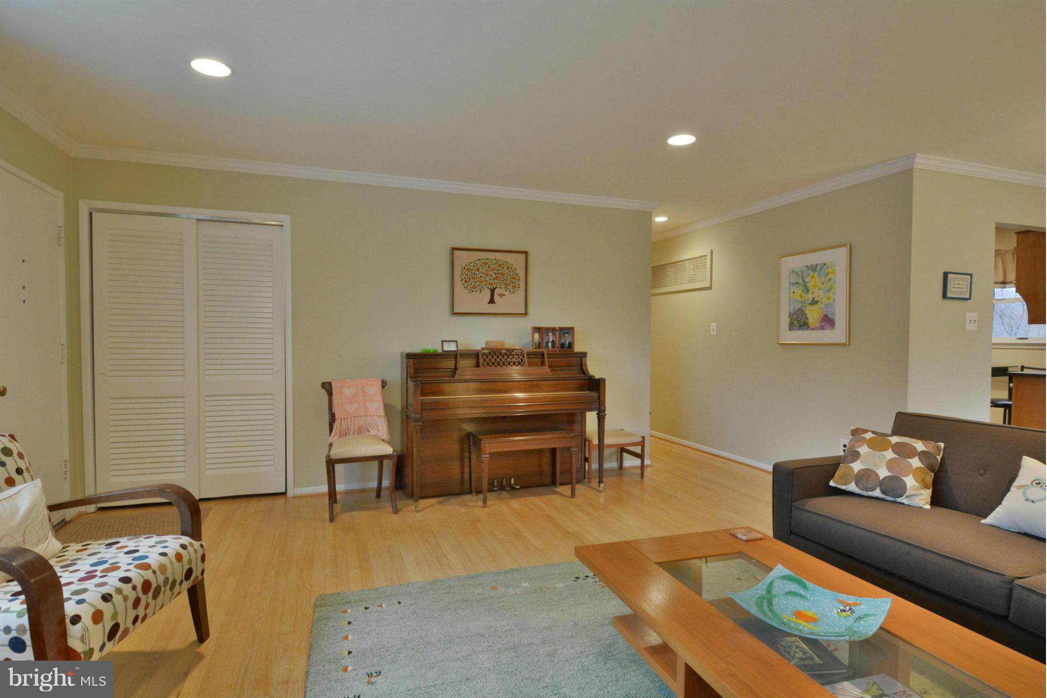 7909 Slidell Lane Springfield, VA 22151 - Photo 10 of 30 a living room with furniture and a piano