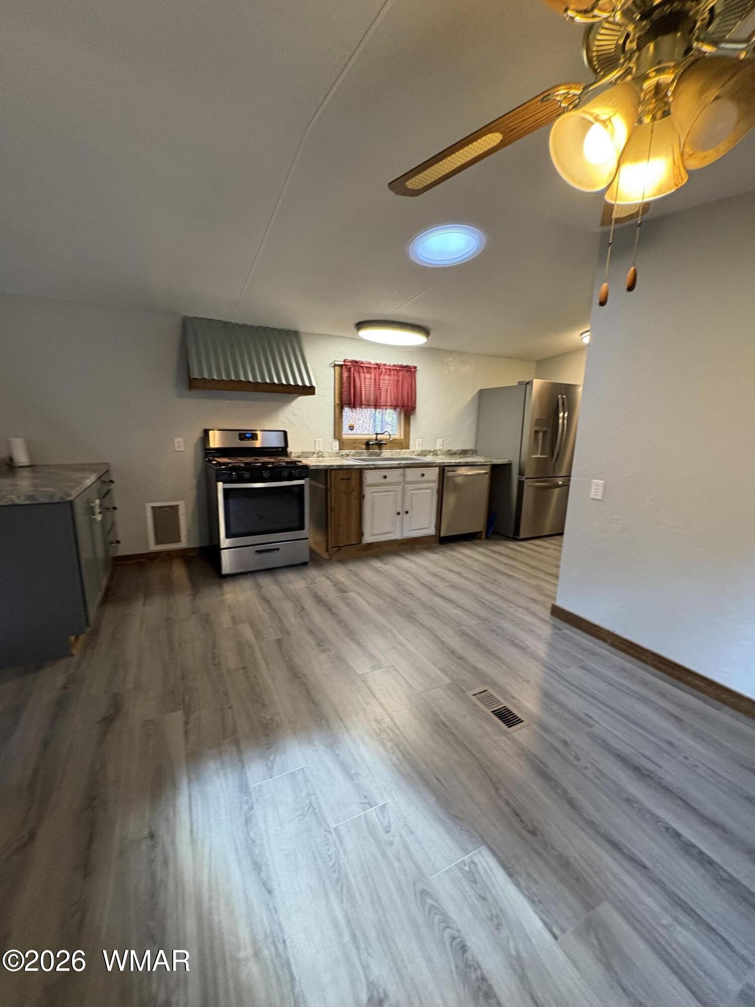 2800 South White Mountain Road, Unit 76 Show Low, AZ 85901 - Photo 5 of 14