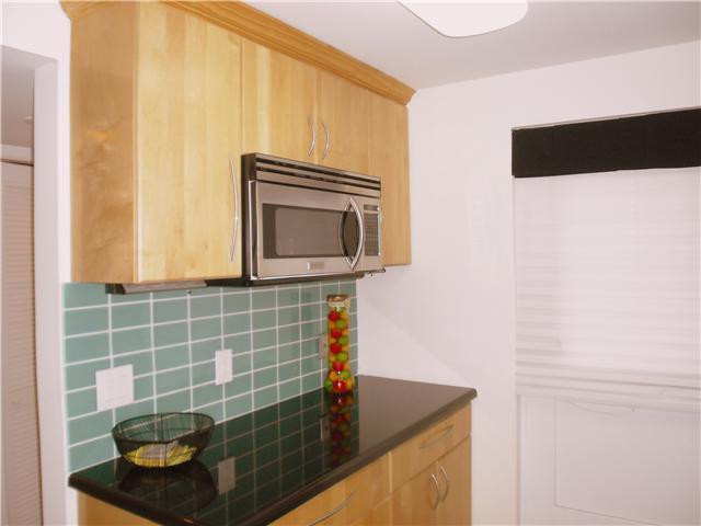 5700 Northwest 2nd Avenue, Unit 405 Boca Raton, FL 33487 - Photo 2 of 13 Kitchen