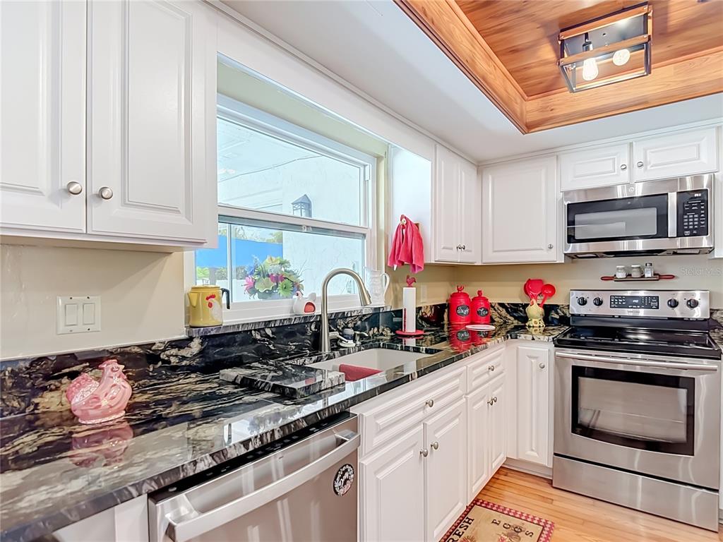 3008 Ripplewood Drive Seffner, FL 33584 - Photo 15 of 79