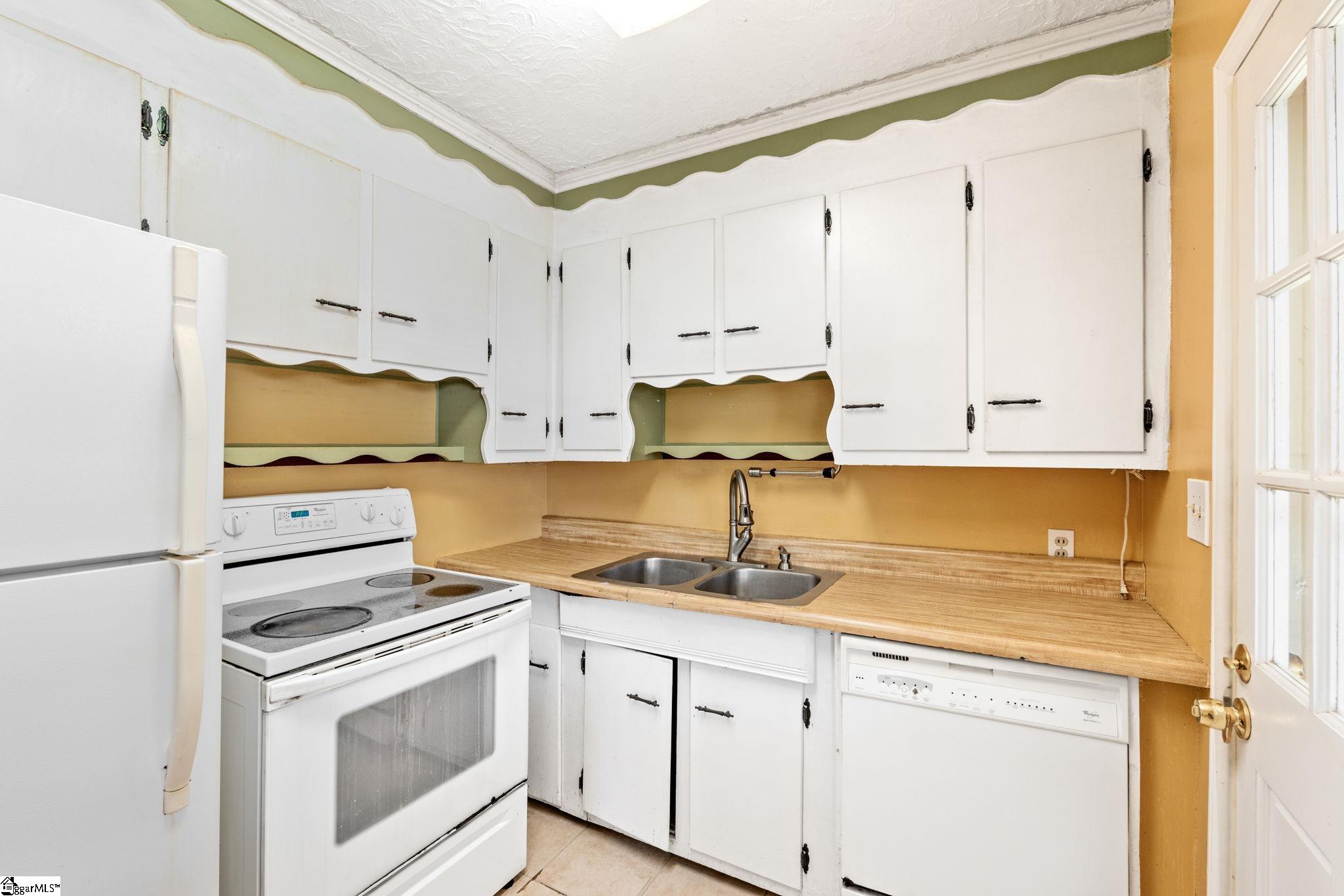 122 Legrand Boulevard Greenville, SC 29607 - Photo 12 of 27