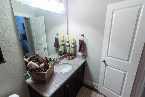 $2,999 | 1605 Brook Glen Drive, Euless, TX 76039