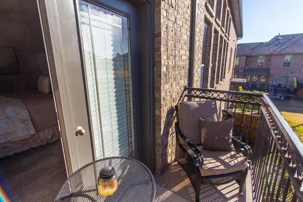 $2,999 | 1605 Brook Glen Drive, Euless, TX 76039