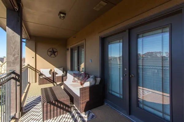 $2,999 | 1605 Brook Glen Drive, Euless, TX 76039