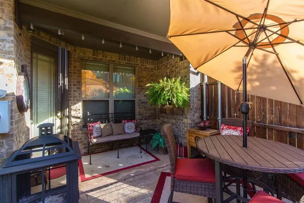 $2,999 | 1605 Brook Glen Drive, Euless, TX 76039